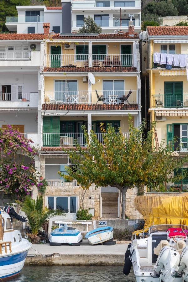 Apartments By The Sea Podgora, Makarska - 11469 외부 사진