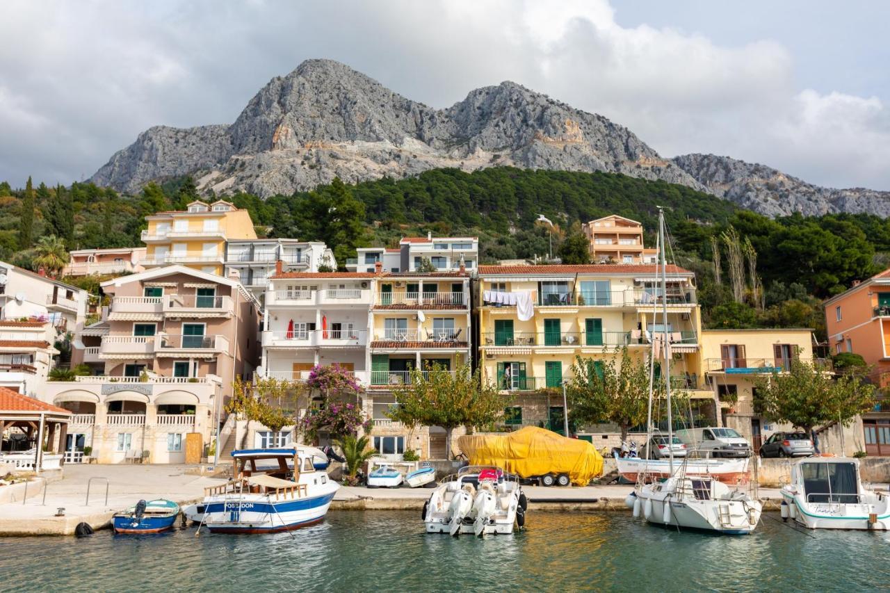 Apartments By The Sea Podgora, Makarska - 11469 외부 사진