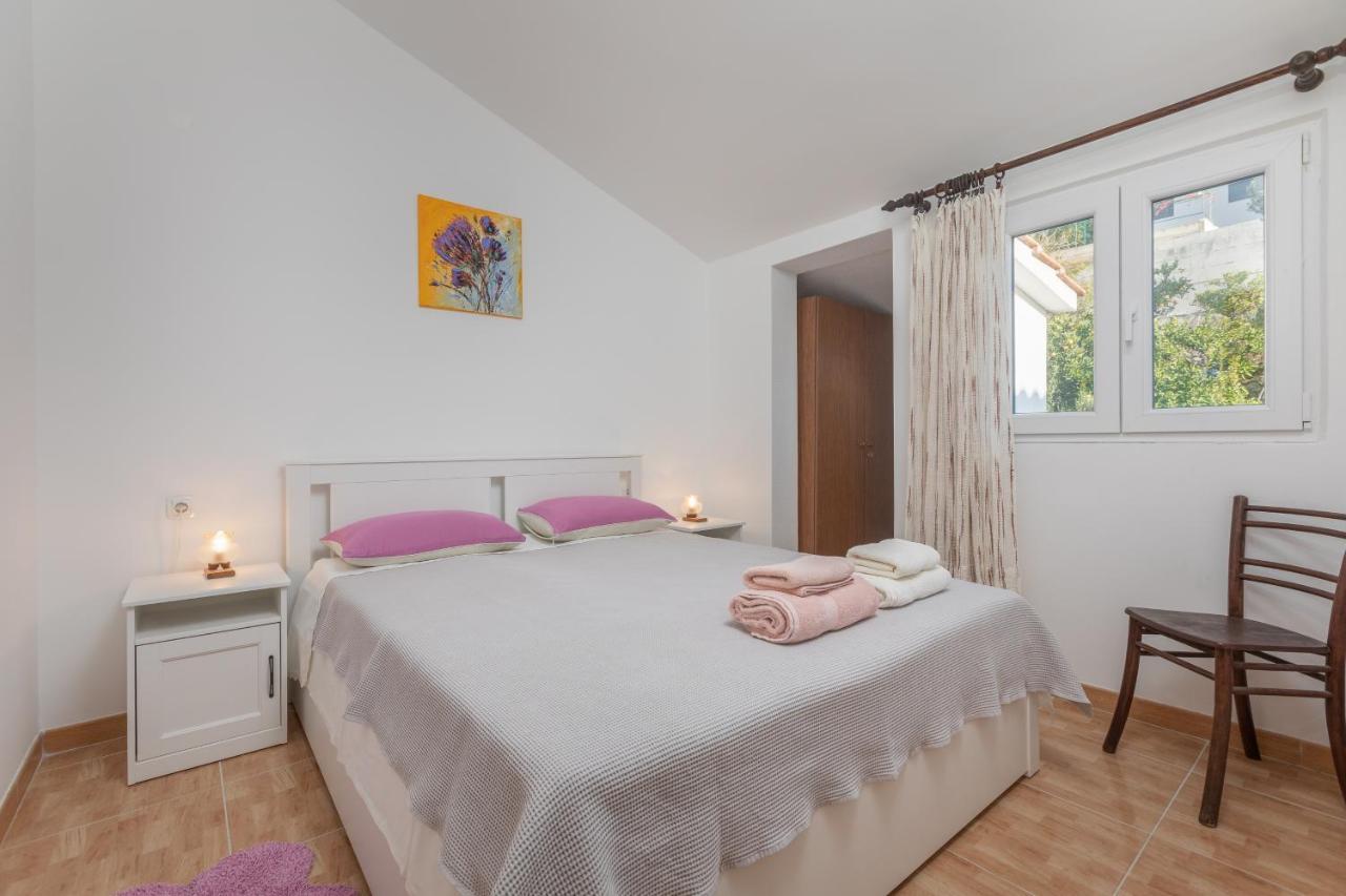Apartments By The Sea Podgora, Makarska - 11469 외부 사진